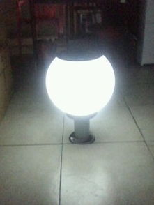 莎莉嘉太阳能灯 点亮绿色生活，引领户外照明新潮流